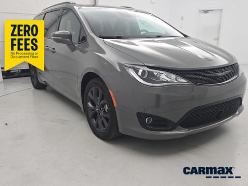 Gray 2020 Chrysler Pacifica Limited