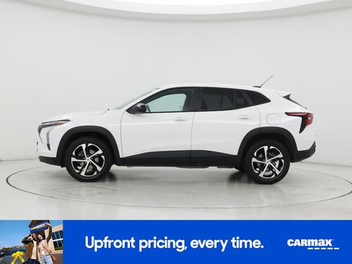 White 2024 Chevrolet Trax 1RS
