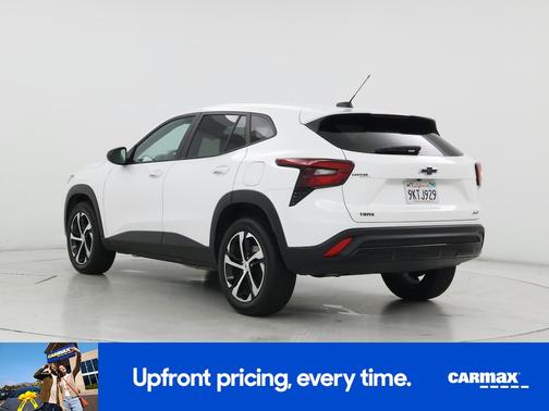 White 2024 Chevrolet Trax 1RS