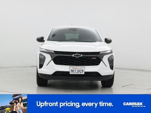 White 2024 Chevrolet Trax 1RS
