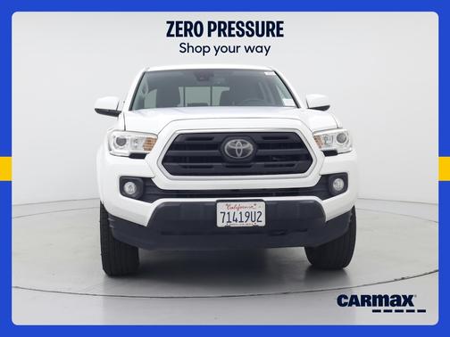 White 2019 Toyota Tacoma SR5