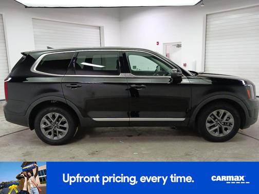 Black 2023 Kia Telluride LX