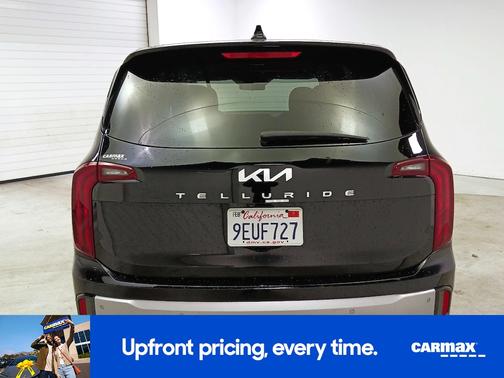 Black 2023 Kia Telluride LX