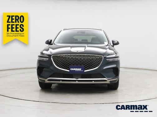 Green 2023 Genesis GV70