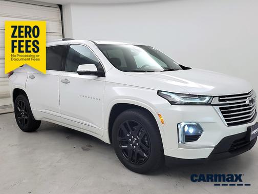 White 2022 Chevrolet Traverse Premier