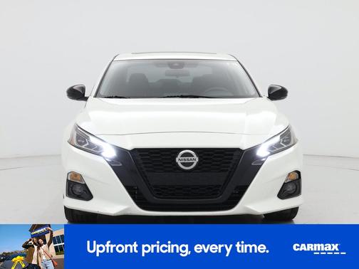 2022 Nissan Altima SR