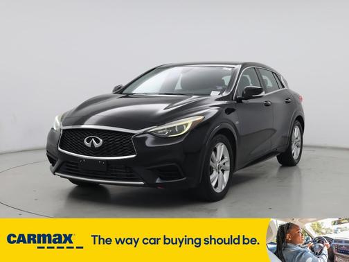 2017 INFINITI QX30