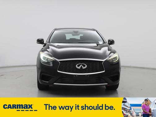 2017 INFINITI QX30