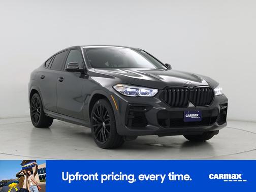 Gray 2023 BMW X6 M50i