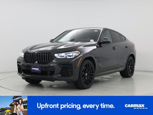 Gray 2023 BMW X6 M50i