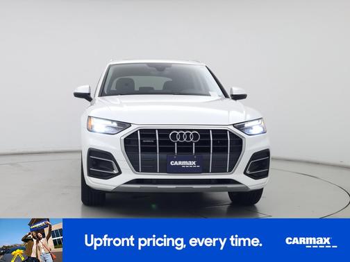 White 2023 Audi Q5 Premium