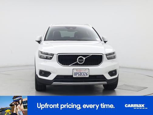 2020 Volvo XC40 T4 Momentum