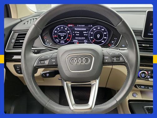 Gray 2018 Audi Q5 Premium