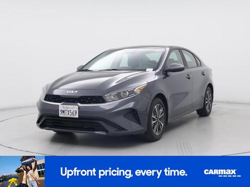 Gray 2024 Kia Forte LXS