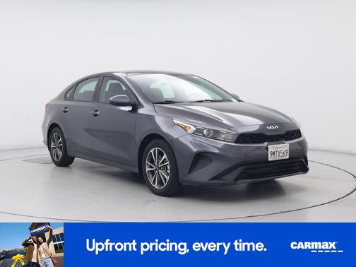 Gray 2024 Kia Forte LXS