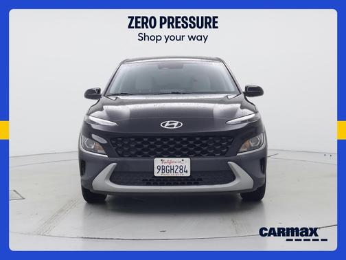 Black 2022 Hyundai KONA SE