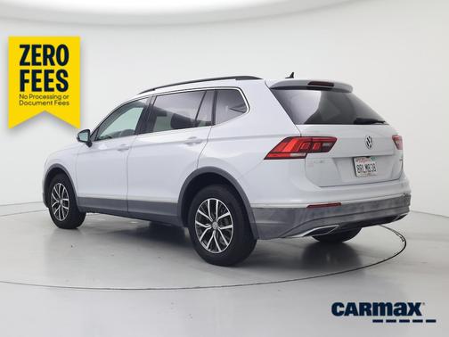 Gray 2018 Volkswagen Tiguan SE