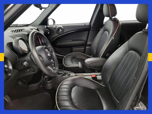 Black 2016 MINI Countryman S