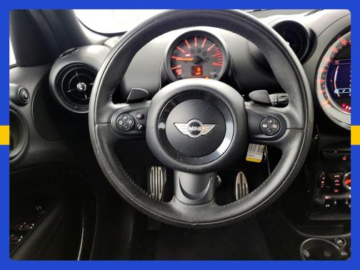 Black 2016 MINI Countryman S
