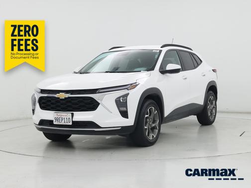 White 2025 Chevrolet Trax LT
