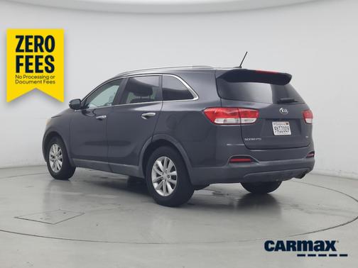 Gray 2016 Kia Sorento LX