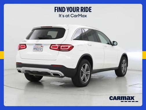 White 2022 Mercedes-Benz GLC 300