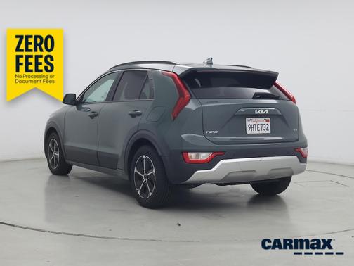 Green 2023 Kia Niro EX