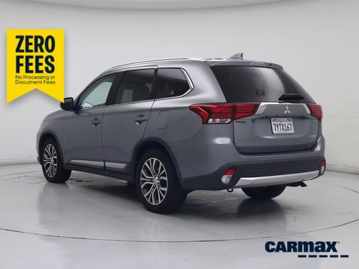 Gray 2017 Mitsubishi Outlander SE
