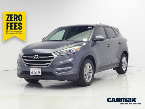 Gray 2018 Hyundai TUCSON SE
