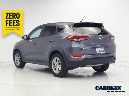 Gray 2018 Hyundai TUCSON SE