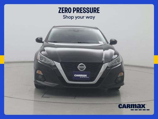 Black 2019 Nissan Altima SL