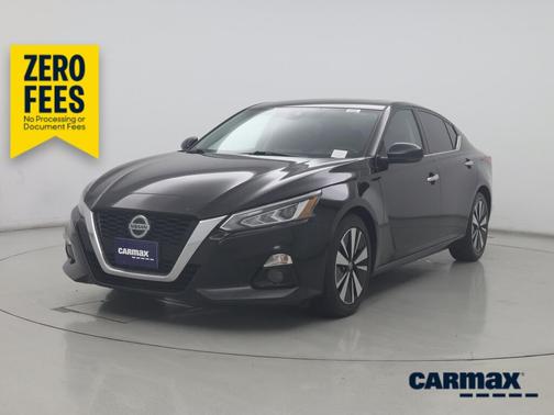Black 2019 Nissan Altima SL