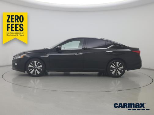 Black 2019 Nissan Altima SL
