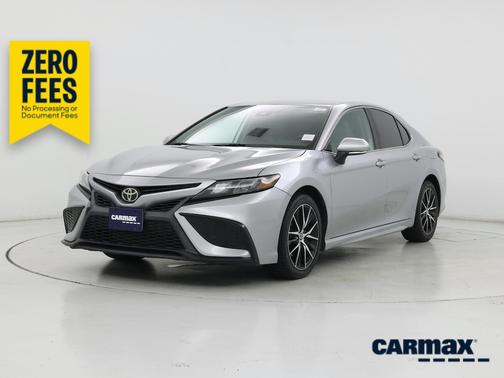 Silver 2022 Toyota Camry SE