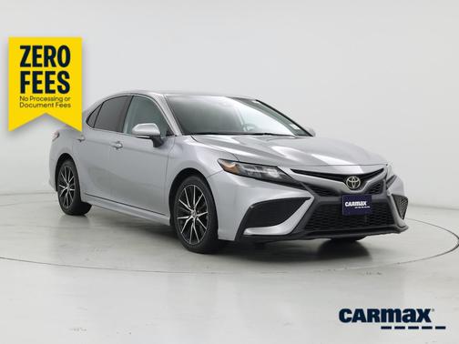Silver 2022 Toyota Camry SE