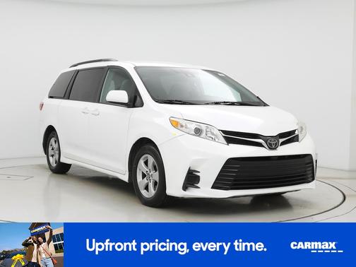 2019 Toyota Sienna LE