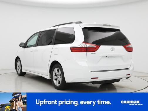 2019 Toyota Sienna LE