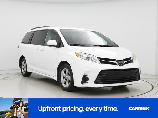 2019 Toyota Sienna LE