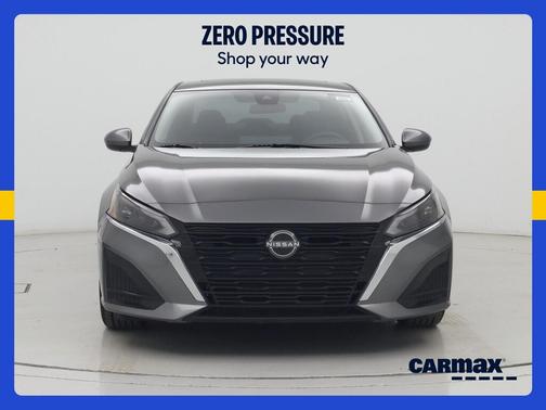 Gray 2023 Nissan Altima SV