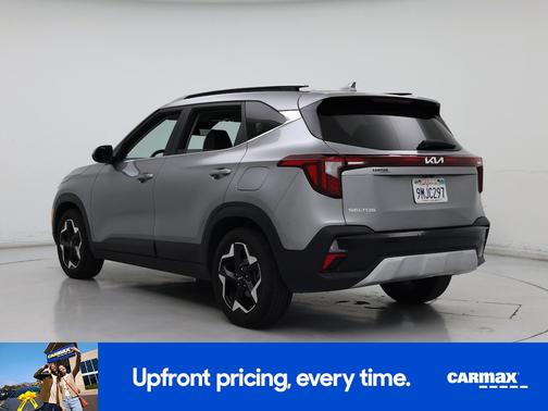 Gray 2024 Kia Seltos EX