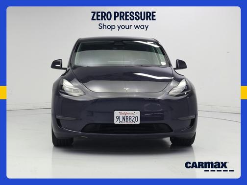 Gray 2024 Tesla Model Y Long Range