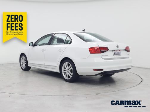 White 2017 Volkswagen Jetta SEL