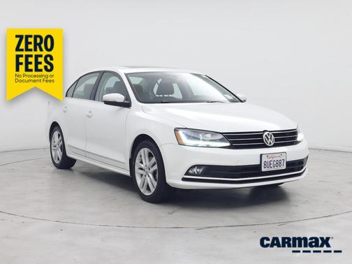 White 2017 Volkswagen Jetta SEL