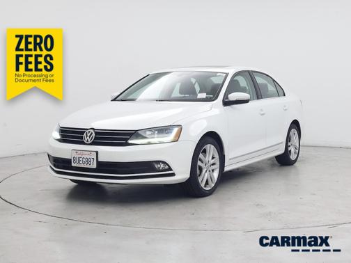 White 2017 Volkswagen Jetta SEL