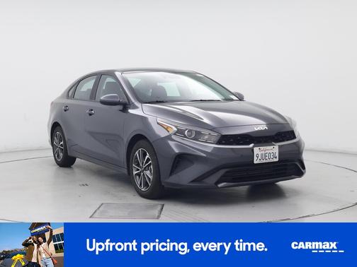 Gray 2024 Kia Forte LXS