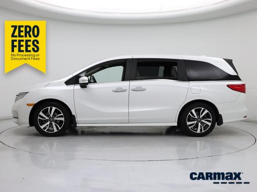 White 2023 Honda Odyssey Touring
