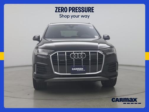 Black 2023 Audi Q7 Premium