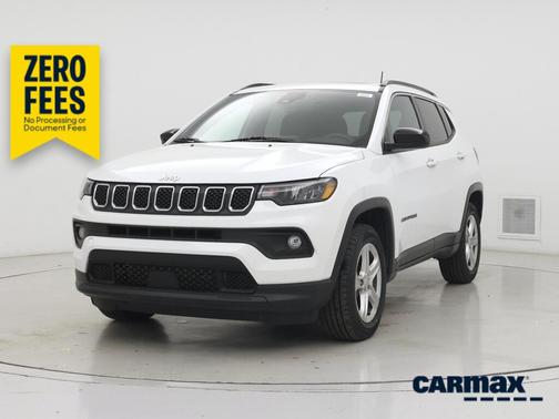White 2023 Jeep Compass Latitude