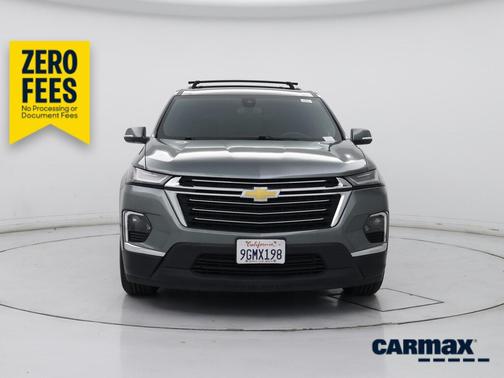 Green 2023 Chevrolet Traverse LT Cloth