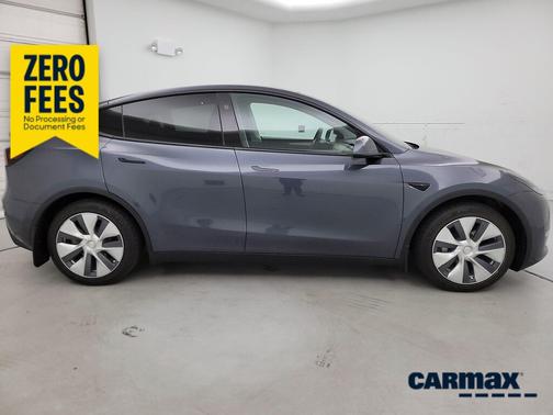 Gray 2023 Tesla Model Y Long Range